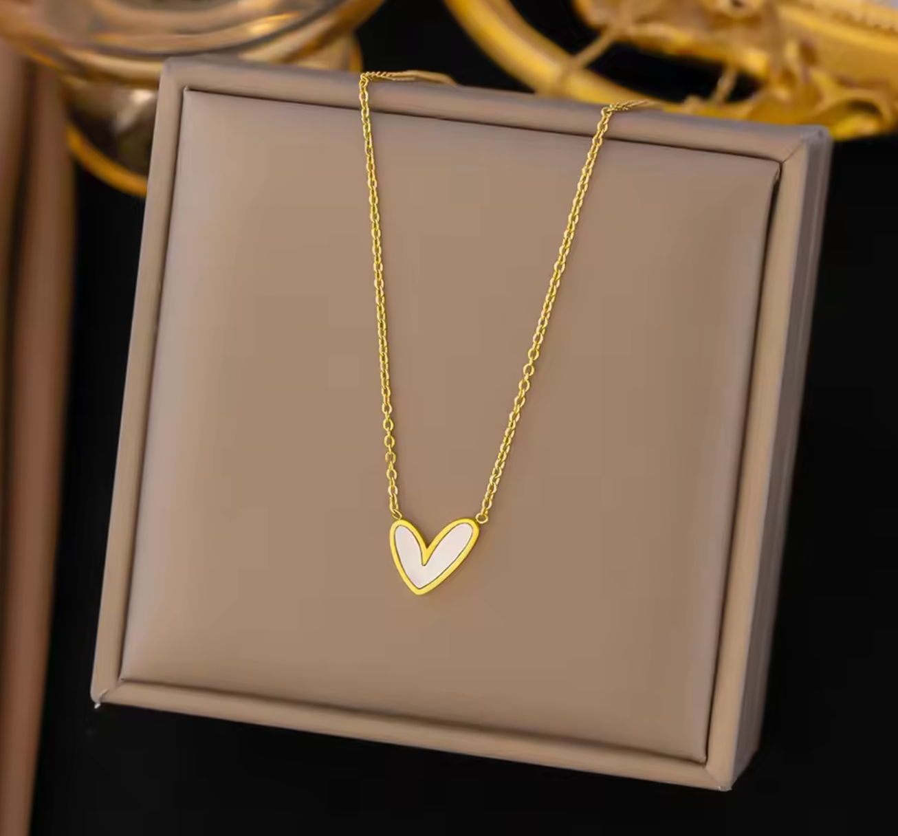 Stainless Steel Shell Love Heart Pendant Necklace