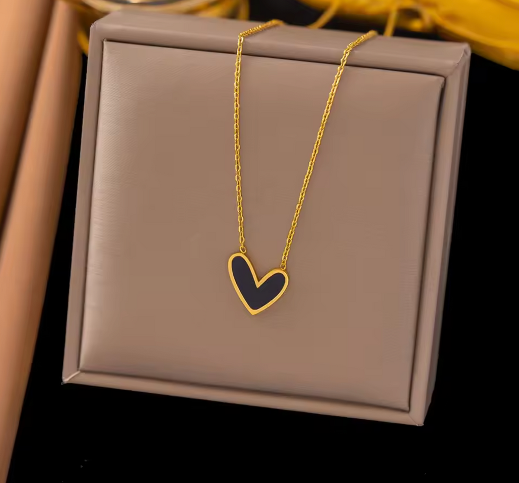 Stainless Steel Shell Love Heart Pendant Necklace