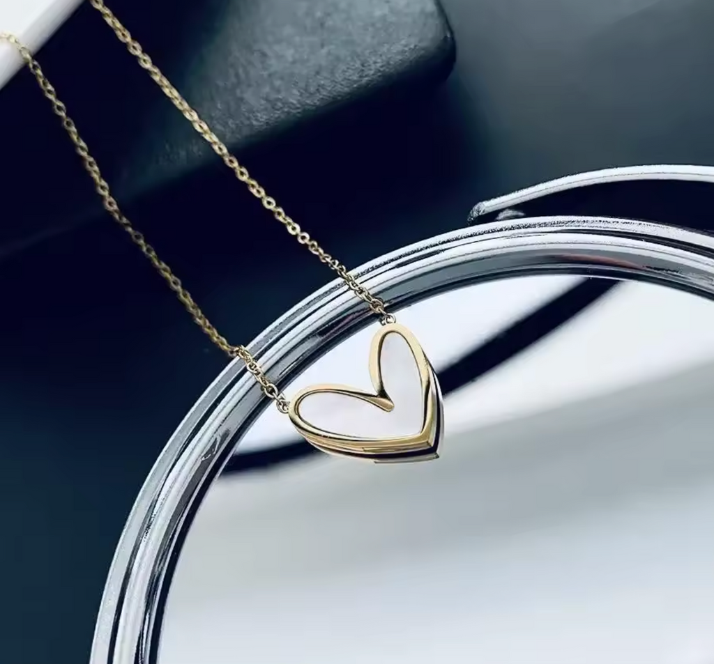Stainless Steel Shell Love Heart Pendant Necklace