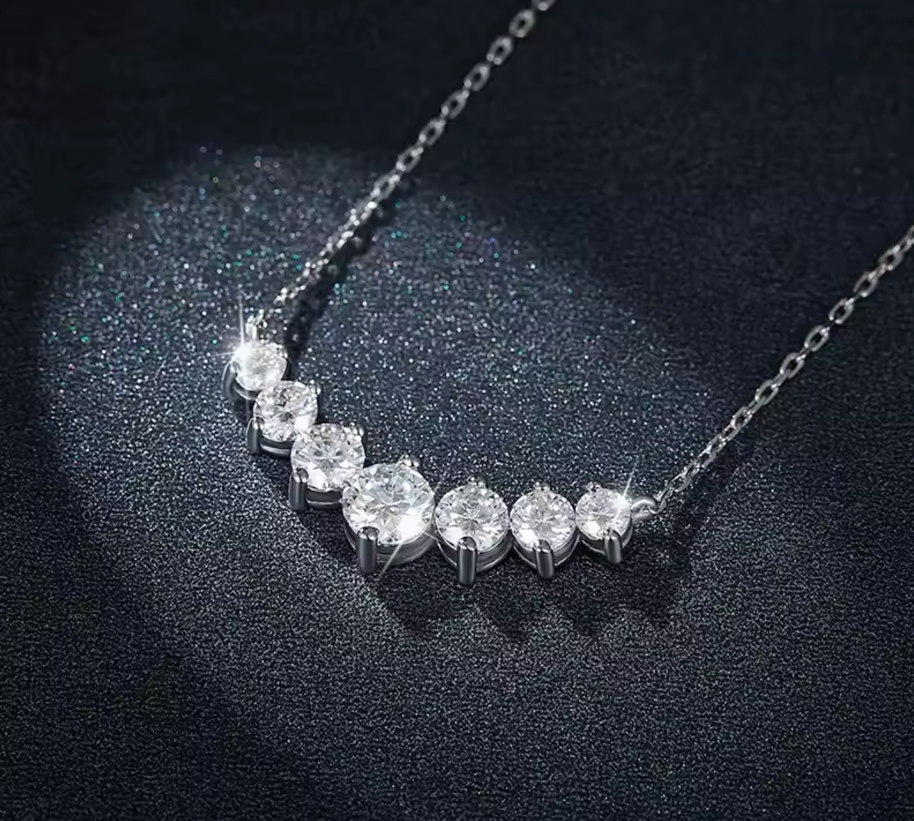 D VVS1 Smile Pendant Moissanite Necklace